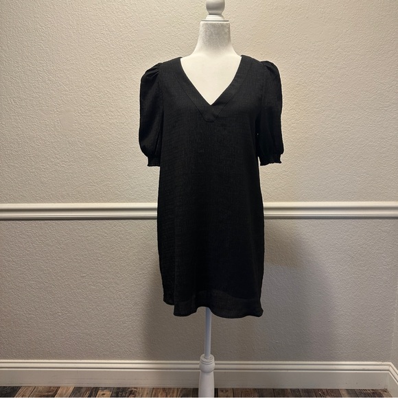 BB Dakota Dresses & Skirts - BB Dakota Black Dress